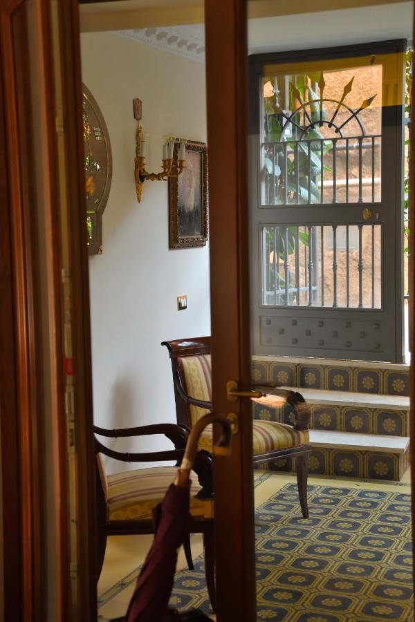 Hotel Regal House Roma Capucci 6 Exteriér fotografie