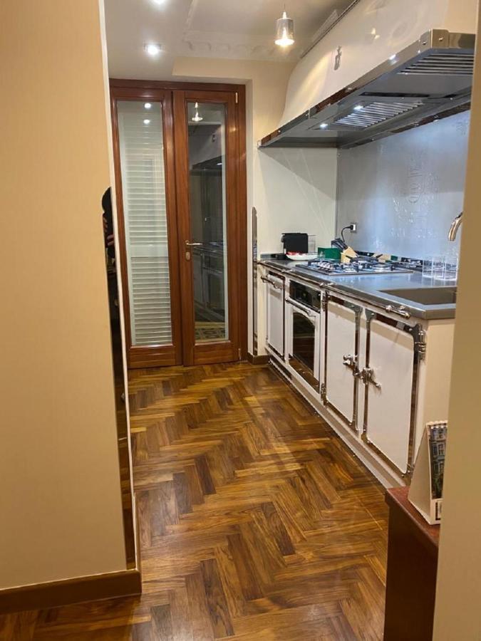 Hotel Regal House Roma Capucci 6 Exteriér fotografie